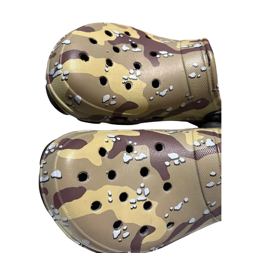 CROCS great preowned